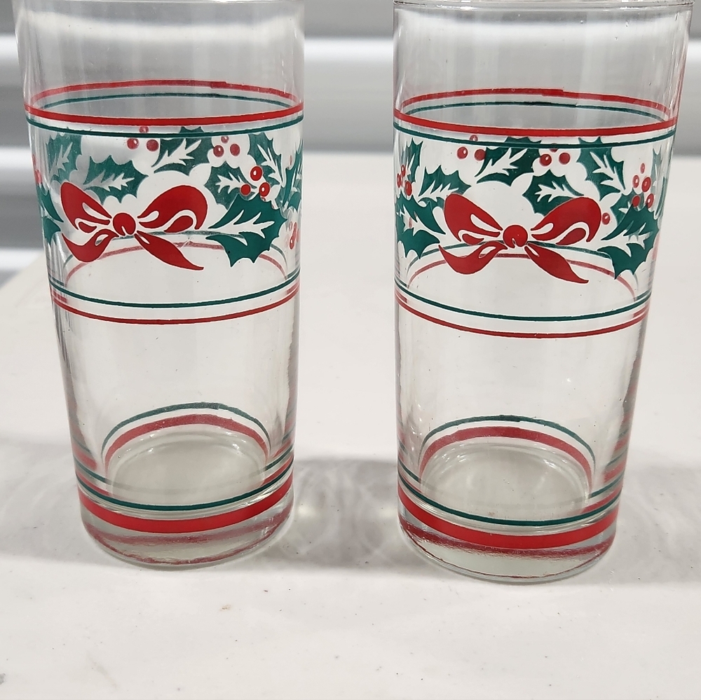 Vintage Holiday Holly Bow Tall Glasses - Set of 2